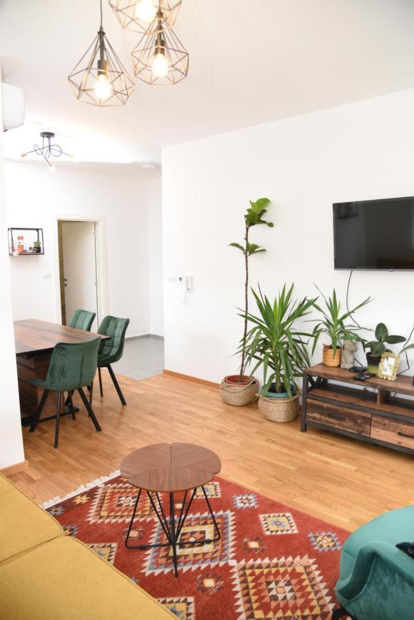 Avenija Oaza Apartman Újvidék Kültér fotó