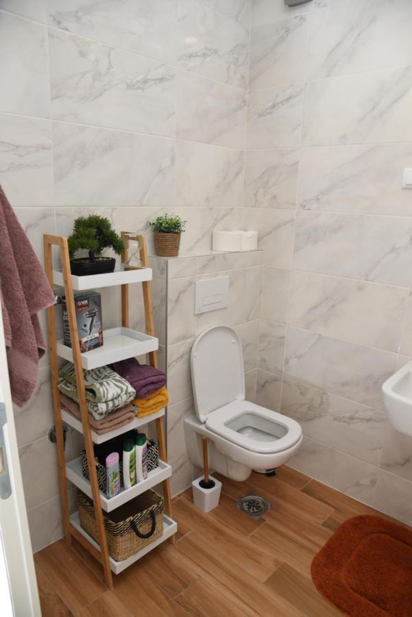 Avenija Oaza Apartman Újvidék Kültér fotó